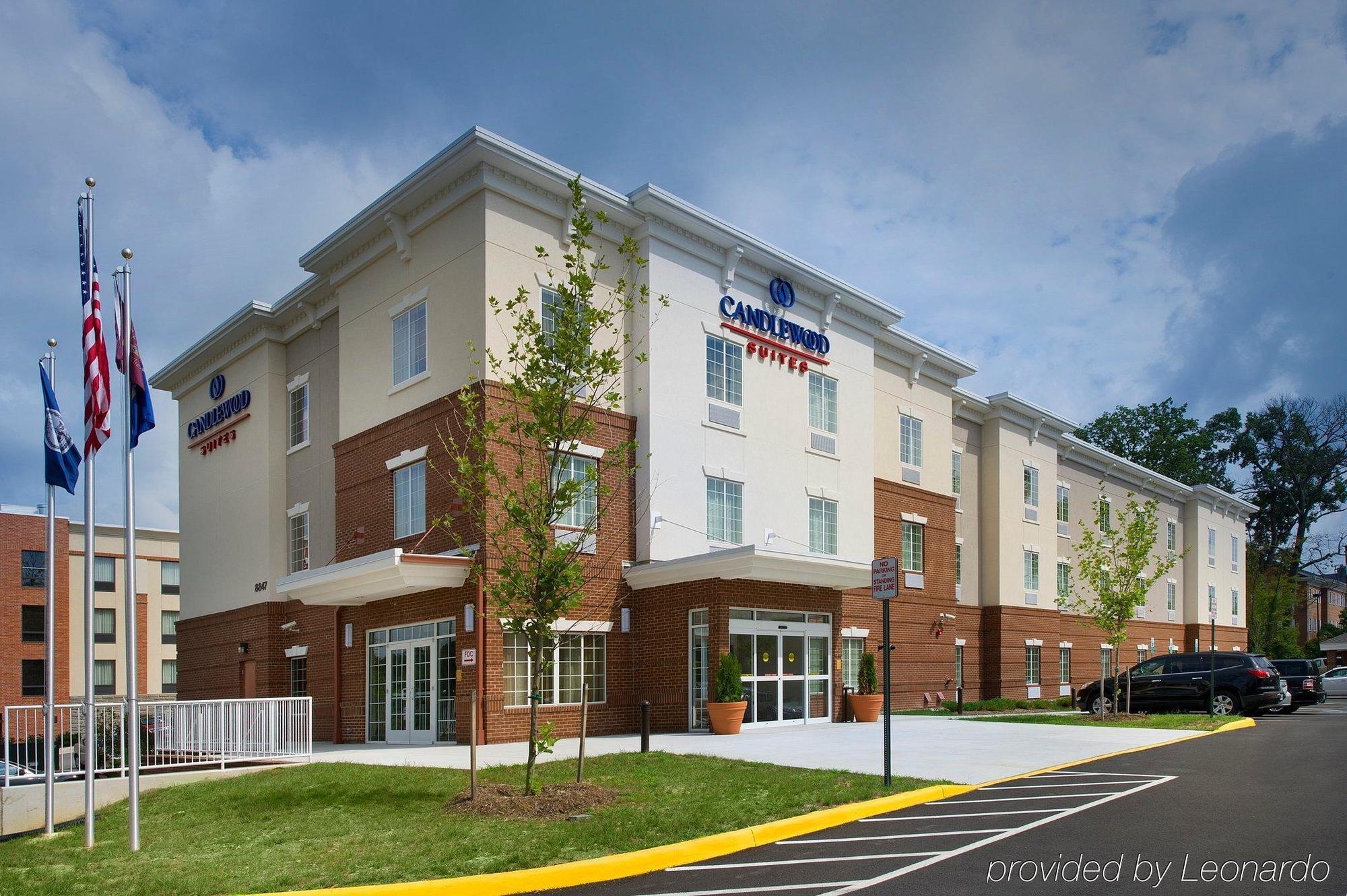 Quality Inn & Suites Near Ft. Belvoir Mount Vernon Buitenkant foto